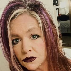 Meet your Posher, Diana